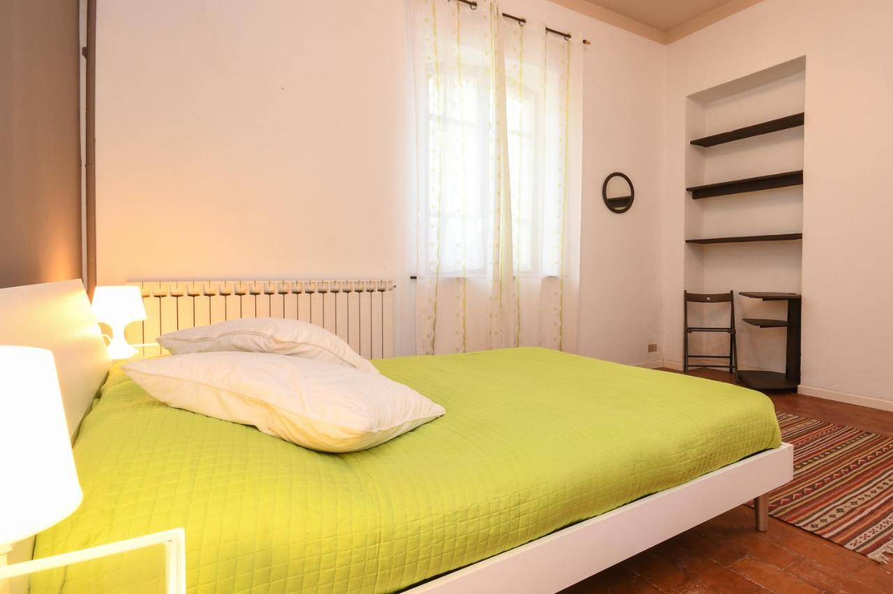 شقة Moniga del Garda  في Cascina Aurora المظهر الخارجي الصورة